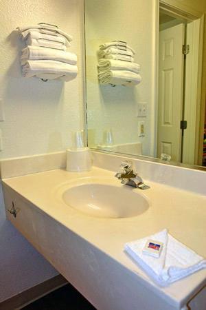 Motel 6-Portland, Or - Gresham Room photo